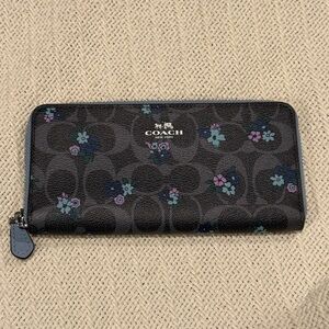Coach Black and Purple Floral Women's Wallet